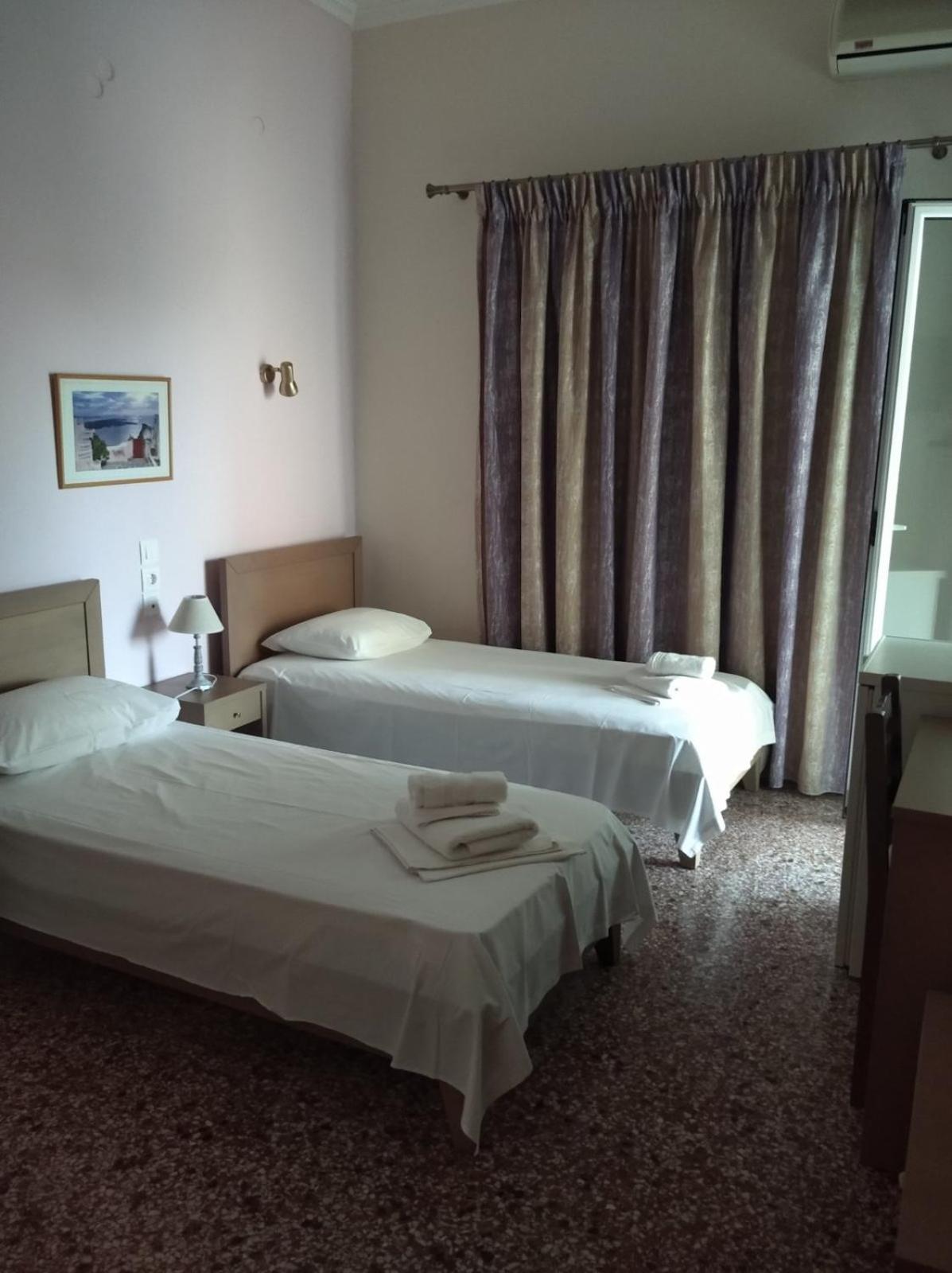 Hotel Ion Kamena Vourla Dış mekan fotoğraf
