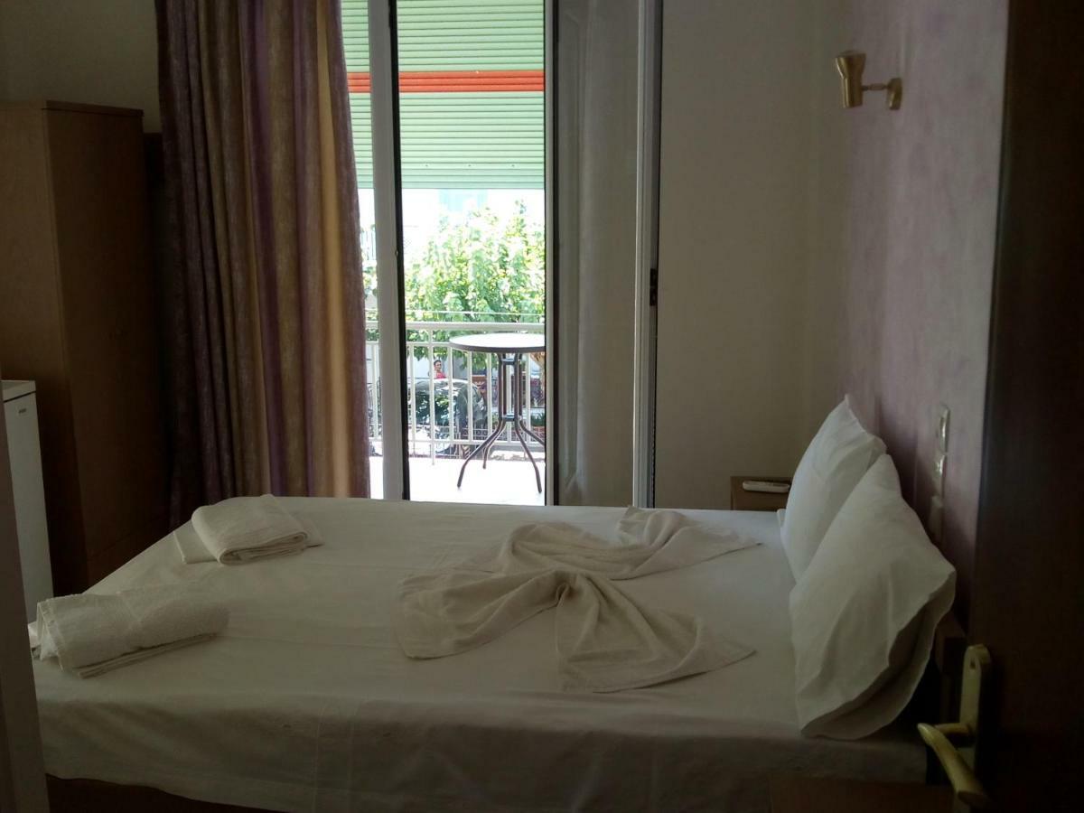 Hotel Ion Kamena Vourla Dış mekan fotoğraf