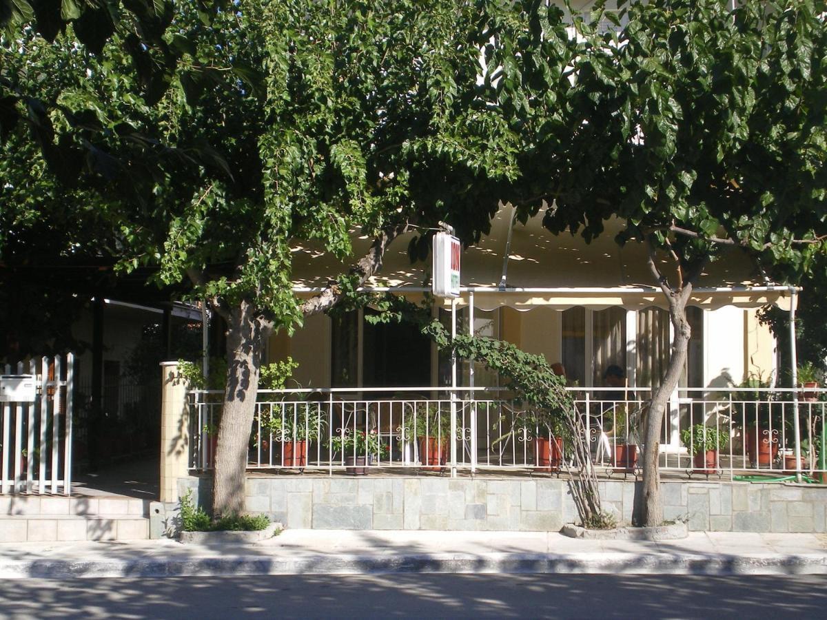 Hotel Ion Kamena Vourla Dış mekan fotoğraf