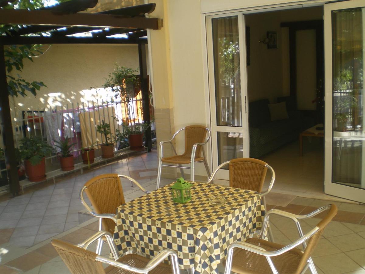 Hotel Ion Kamena Vourla Dış mekan fotoğraf